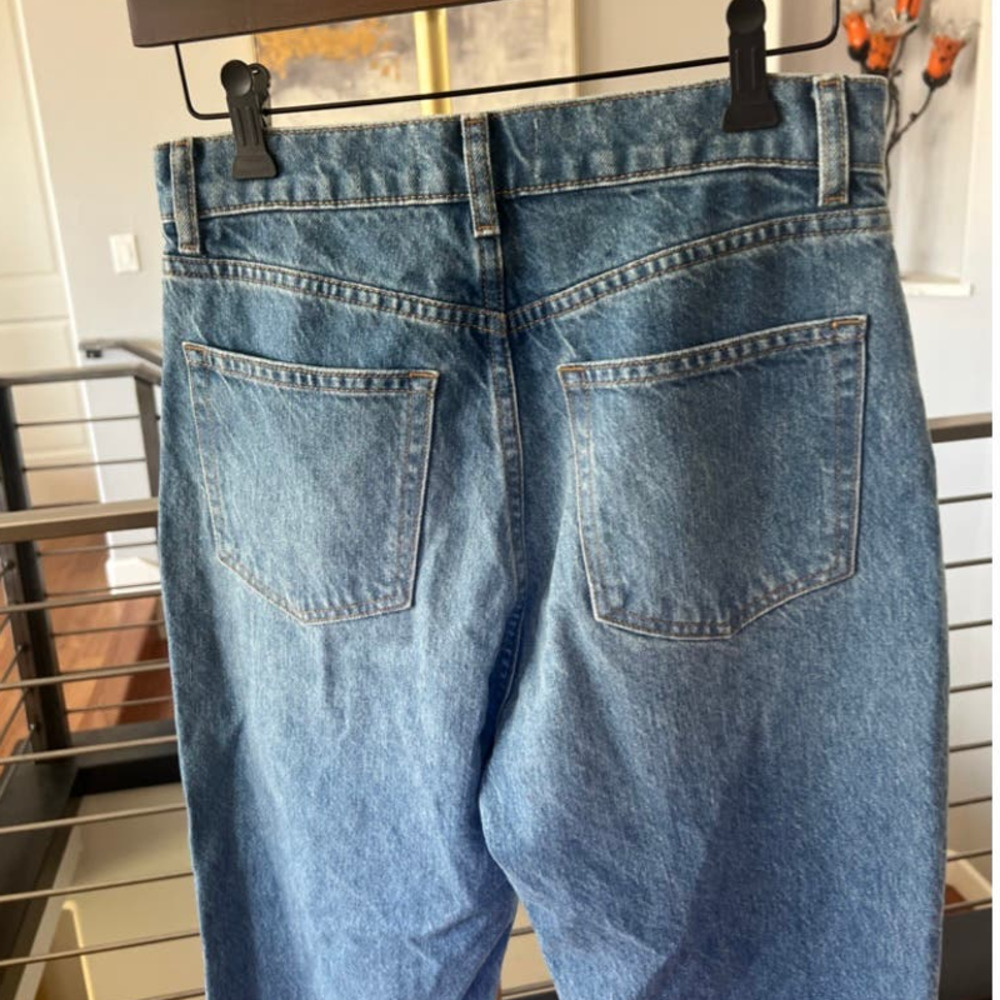 Reformation Cynthia High Rise Straight Jeans in Shasta Destroyed - Picture 9 of 12